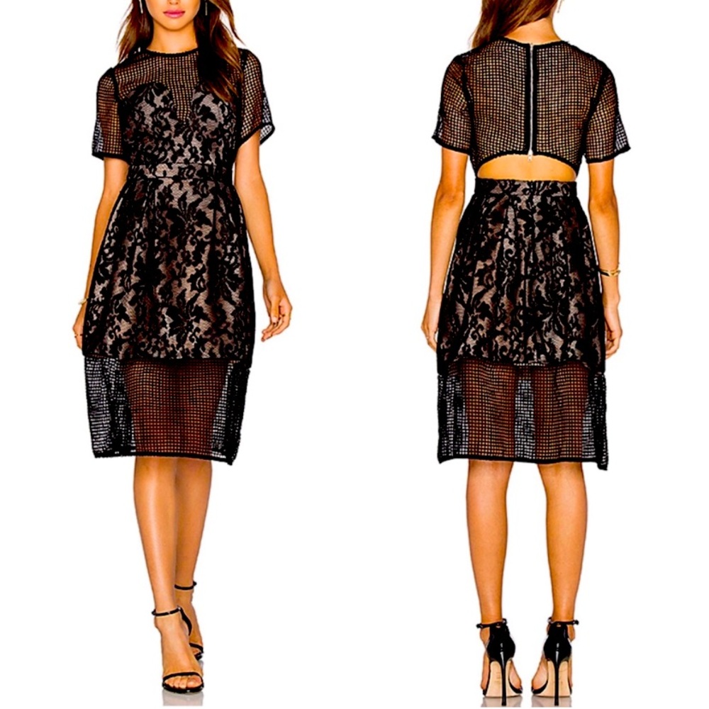 Elliatt MIDI Dress lace overlay